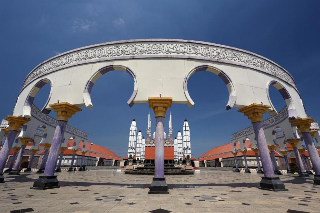 Spot On 92611 Lobak Capsulenearayam Goreng Terowongan Hotel